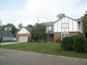 1st image of 432 Cambridge Ln