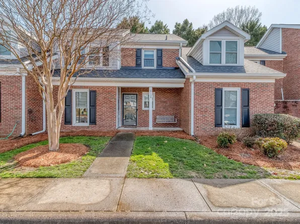 9128 Kings Canyon Dr, Charlotte, NC 28210