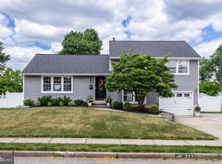 217 Sharrow Vale Rd, Delran, NJ 08075