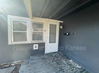 13011 8th St APT B, Grandview, MO 64030