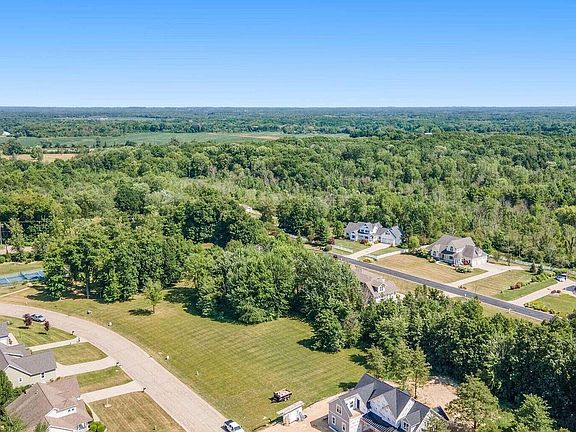 4th image of 7152 Windcliff Dr #33