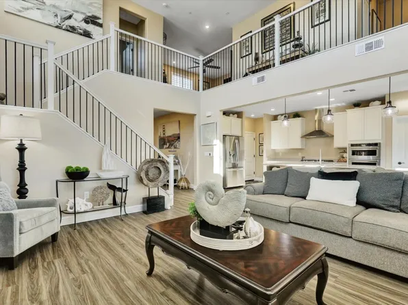 1104 Shadowgate Dr, Roseville, CA 95747