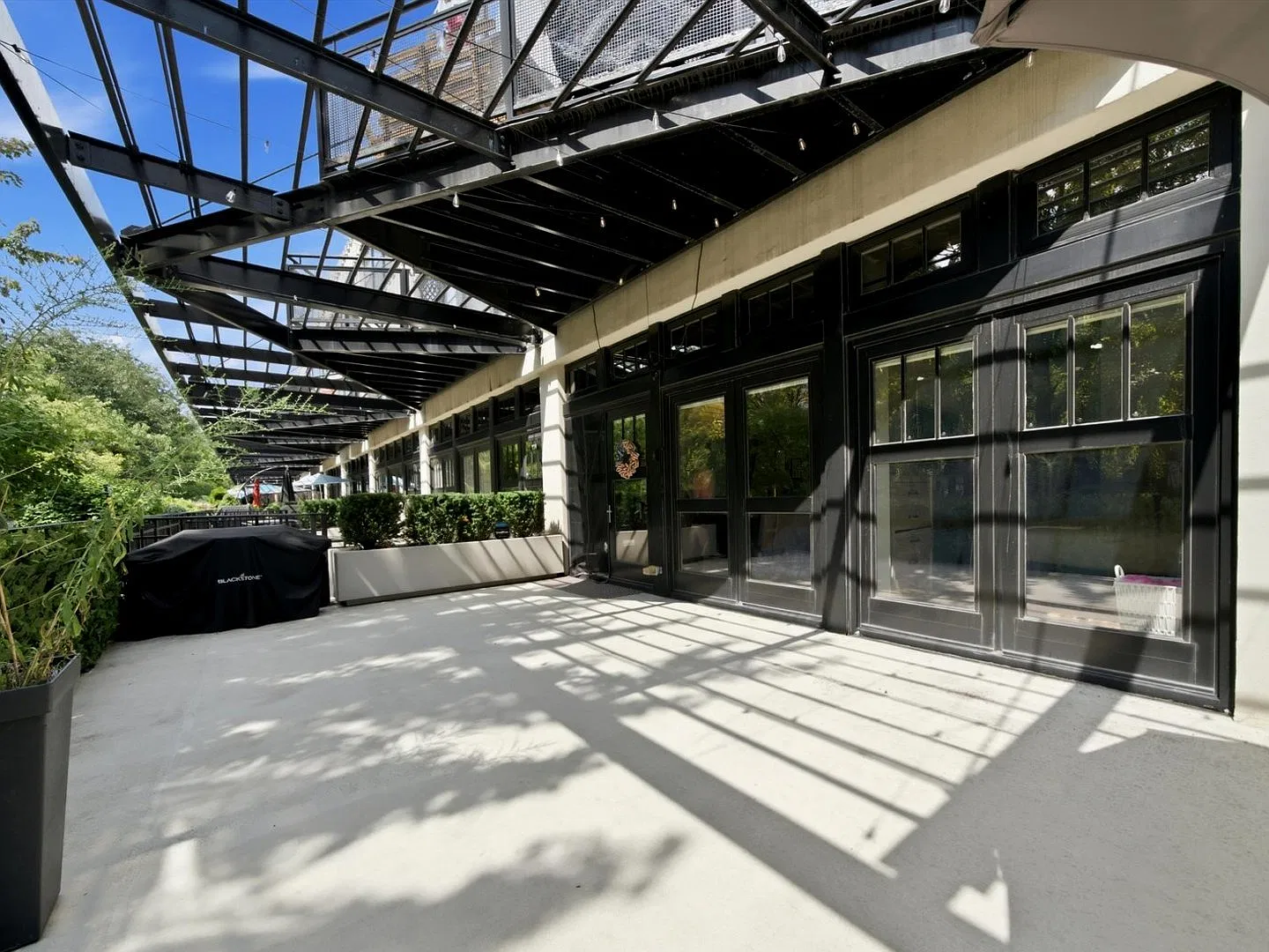 2 bed, 2.0 bath, 1065 sqft, $3,195 — Photo 4