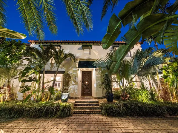 2815 Pine Tree Dr, Miami Beach, FL 33140
