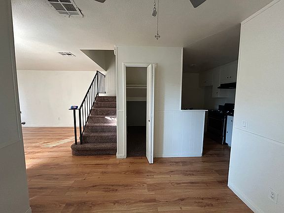 4th image of 1650 S Campus Ave APT 57