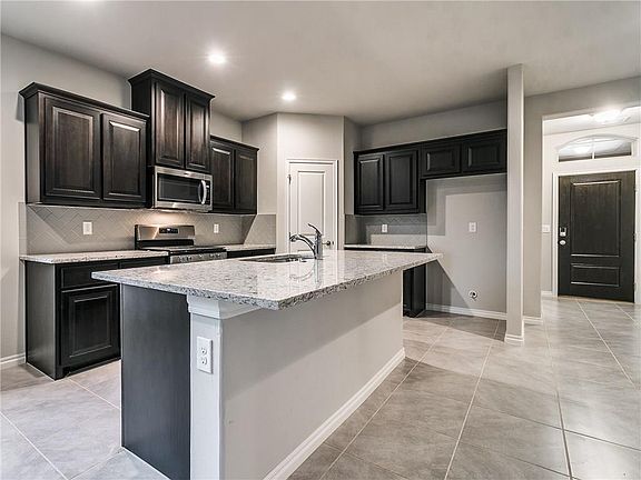4th image of 2521 Caden Ct