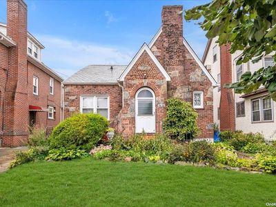 47-16 162nd Street, Flushing, NY, 11358