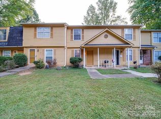 4044 Briarhill Dr, Charlotte, NC 28215