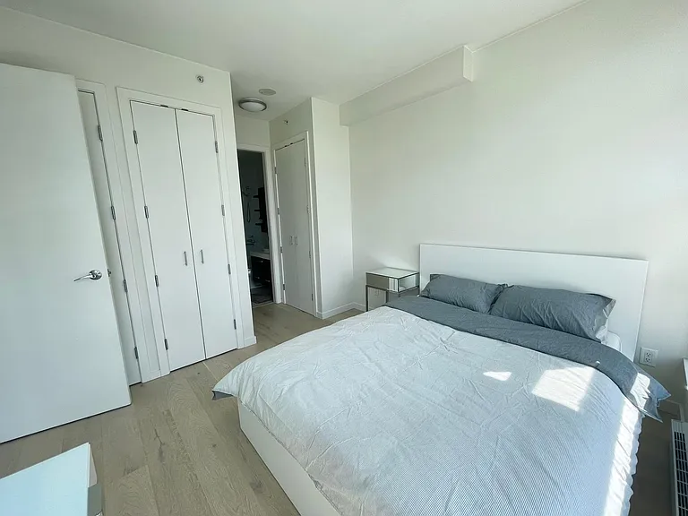 2528 Maple St #305 — Photo 10