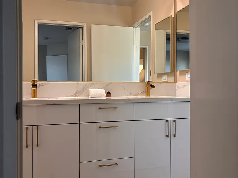 2209 Canyon Dr — Photo 16