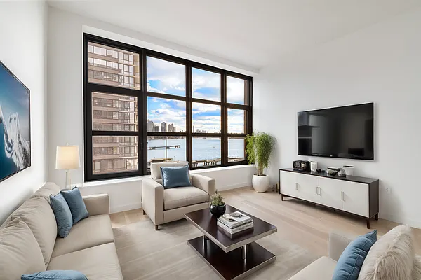 Rented by Brown Harris Stevens | media 1