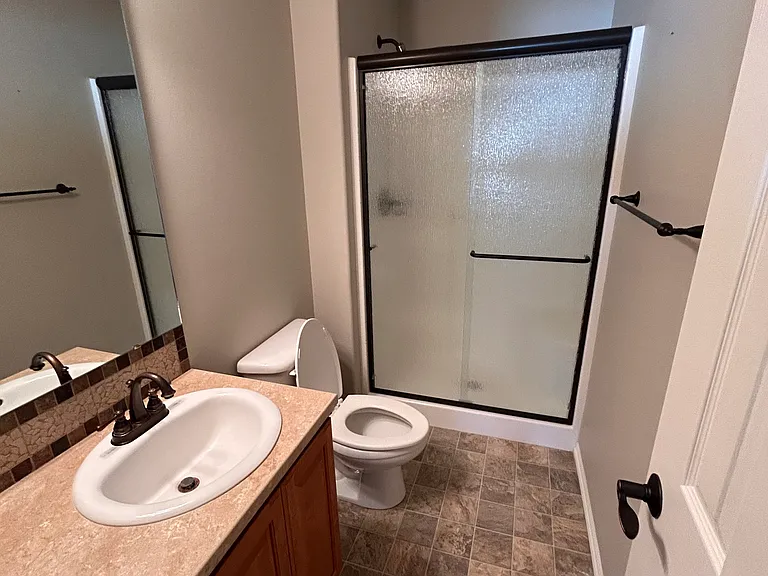 1022 S 88th Ave — Photo 9