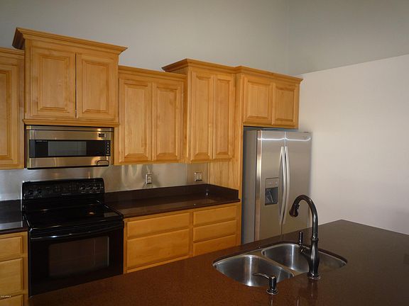 5th image of 3834 E Windsong Dr