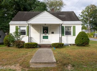 27 Thomas St, Queensbury, NY 12804