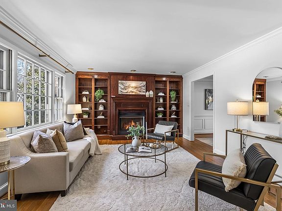 2nd image of 7105 Devonshire Rd