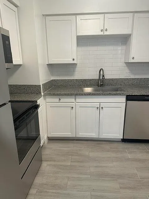 2 bed, 2.0 bath, 1000 sqft, $1,925 — Photo 2