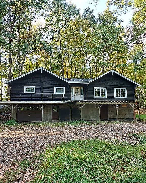 1st image of 217 Overlook Dr