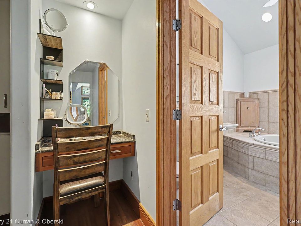 22628 Nash St, photo 26