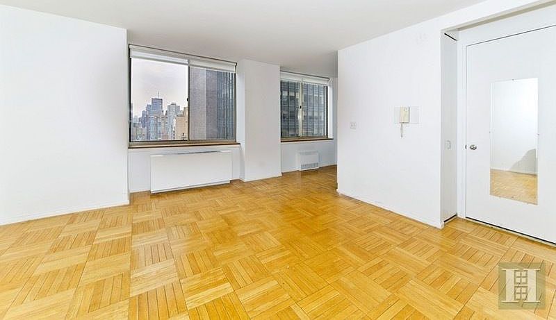 2nd image of 232-236 E 47th St #32D