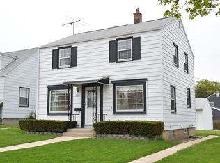 3732 S 16th St, Milwaukee, WI 53221