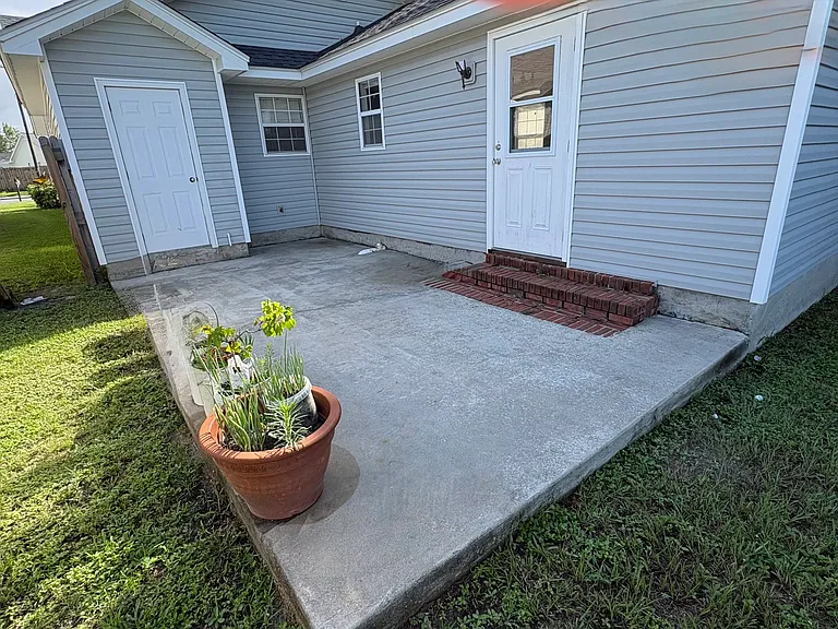127 Blue Pool Dr — Photo 15