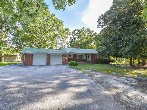 3322 Highway 246 N, Hodges, SC 29653
