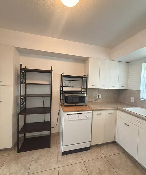 718 E Andrews Ave — Photo 5