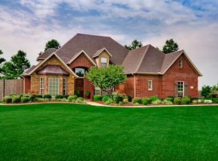 3501 W Howard Nickell Rd, Fayetteville, AR 72704