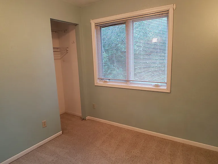 2713 Delaware St SE — Photo 16