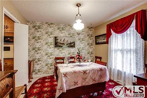 5th image of 2968 Parkwood Dr
