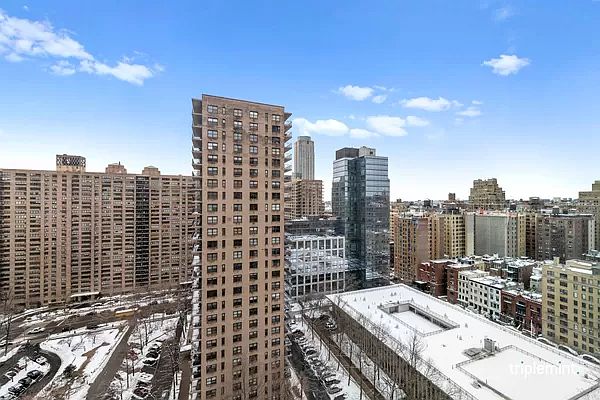 1st image of 170 W End Ave APT 22L