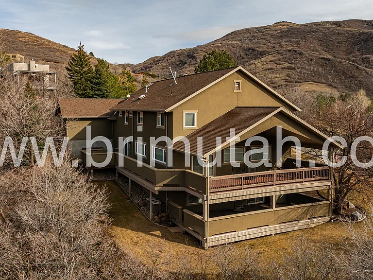 105 N Young Oak Rd — Photo 48