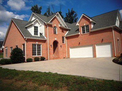 1st image of 7800 Glenshannon Ln