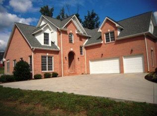 7800 Glenshannon Ln, Powell, TN 37849