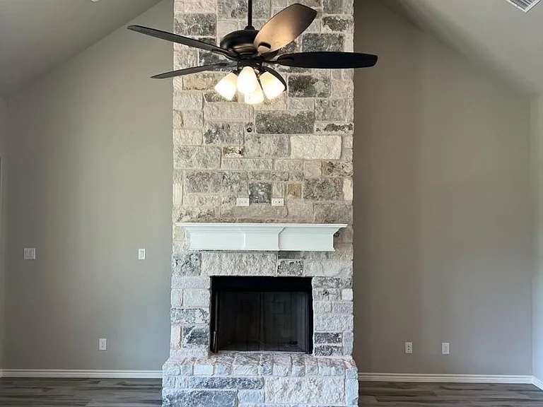 173 Crenshaw Ct — Photo 8