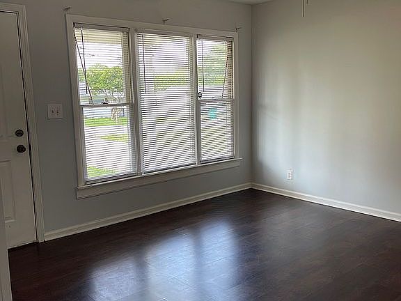 4th image of 173 Crestwood Ln