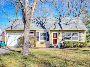 4925 Juniper Dr, Mission, KS 66205