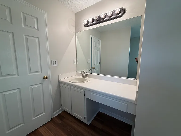 Master vanity