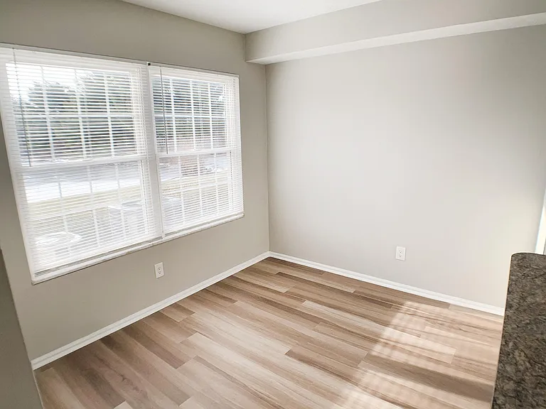 Steeplechase Apartments — Photo 44