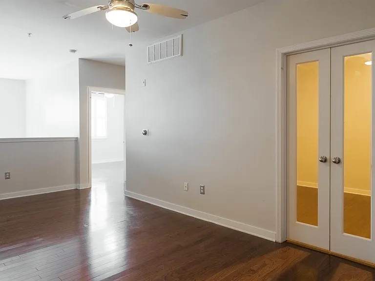 2020 5th Ave S #137 — Photo 14