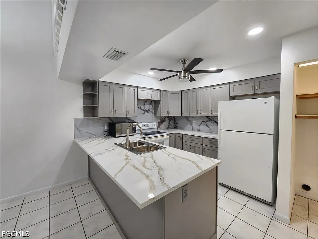 2 bed, 2.0 bath, 1199 sqft, $1,500 — Photo 2