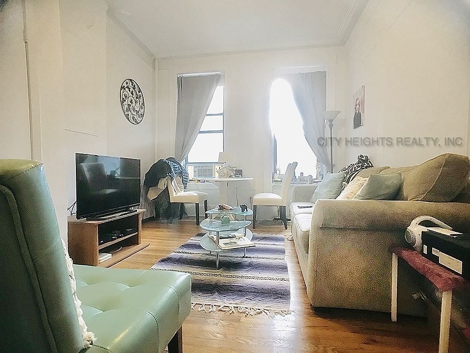 1st image of 227 E 28th St #2CC