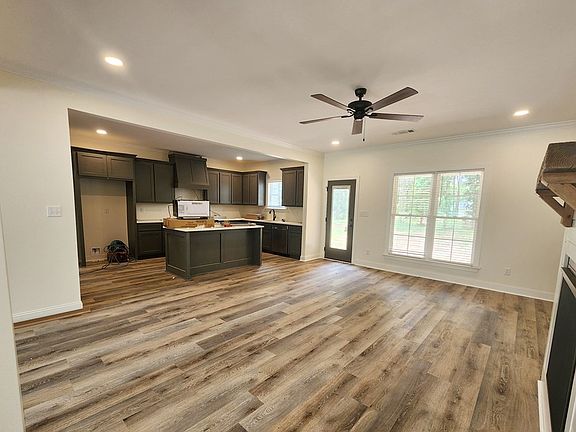 5th image of 109 Tybee Ln