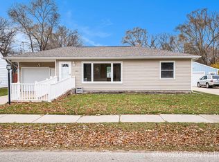 143 Montebello St SE, Kentwood, MI 49548