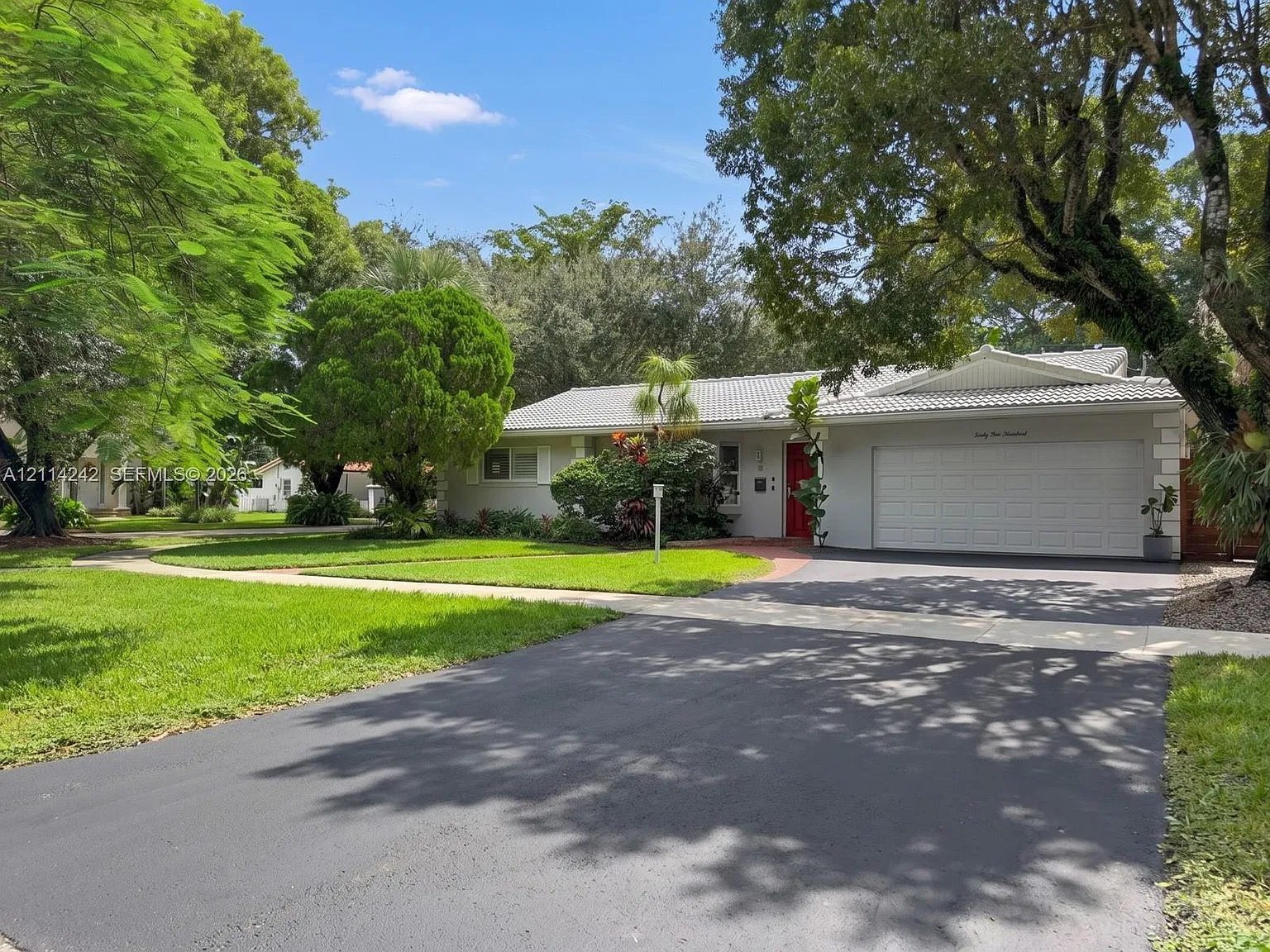 Miami Lakes Sec One — Photo 4