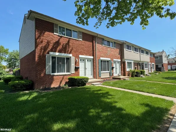 27610 Marcia Ave #150, Warren, MI 48093