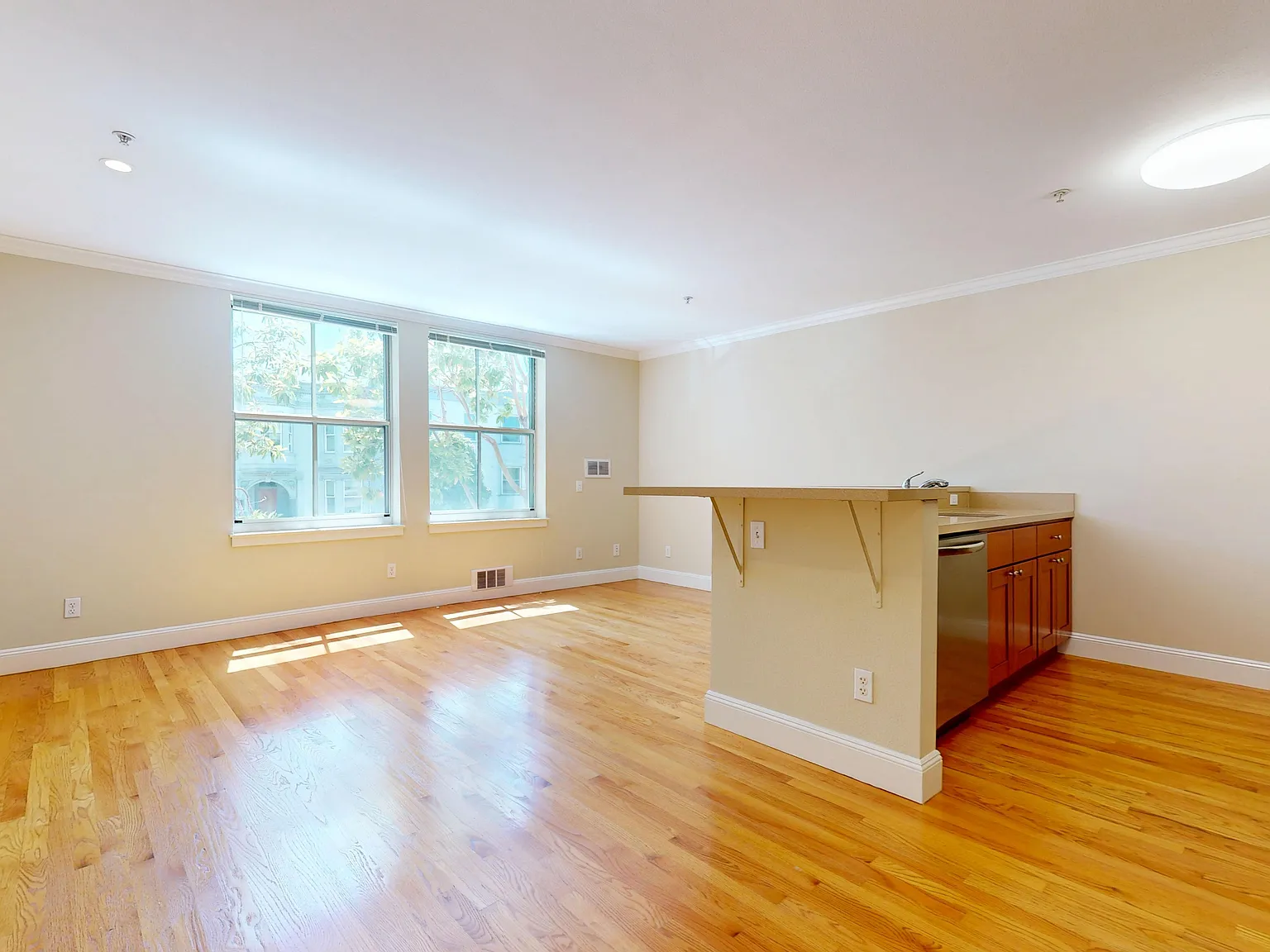 3322 Buchanan Street — Photo 3