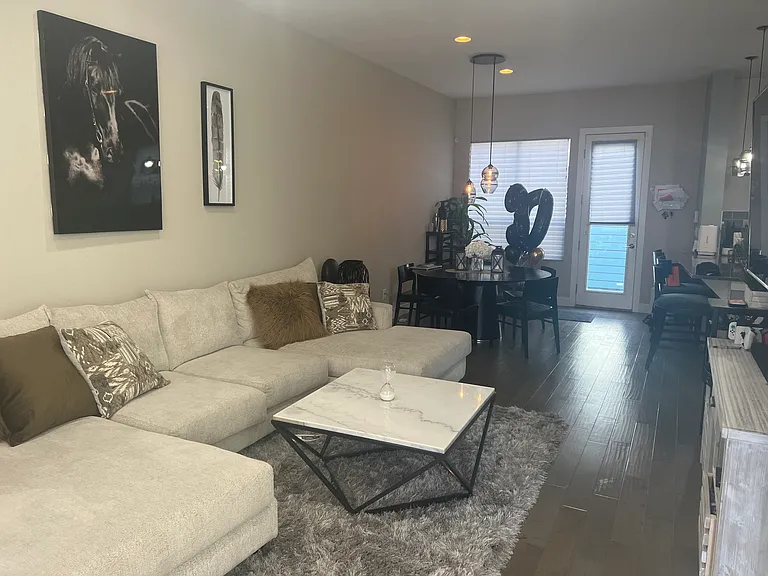 5540 Valentia Ct — Photo 4