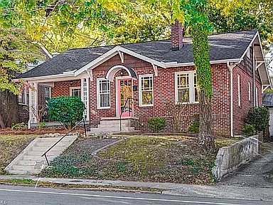 3 bed, 1300 sqft, $1,550 — Photo 2