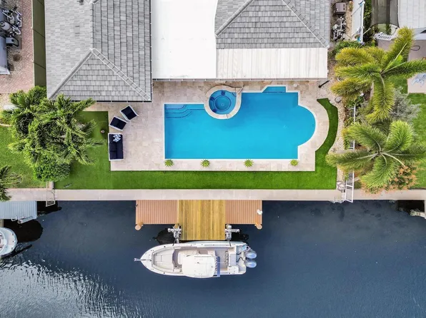 400 SE 5th Ter, Pompano Beach, FL 33060